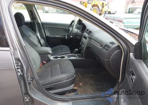 2011 Ford Fusion Se z USA, uszkodzony, nr VIN 3FAHP0HA2BR295431